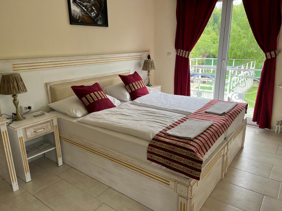 Rooms And Apartments Neron Bihac Lohovo Екстериор снимка