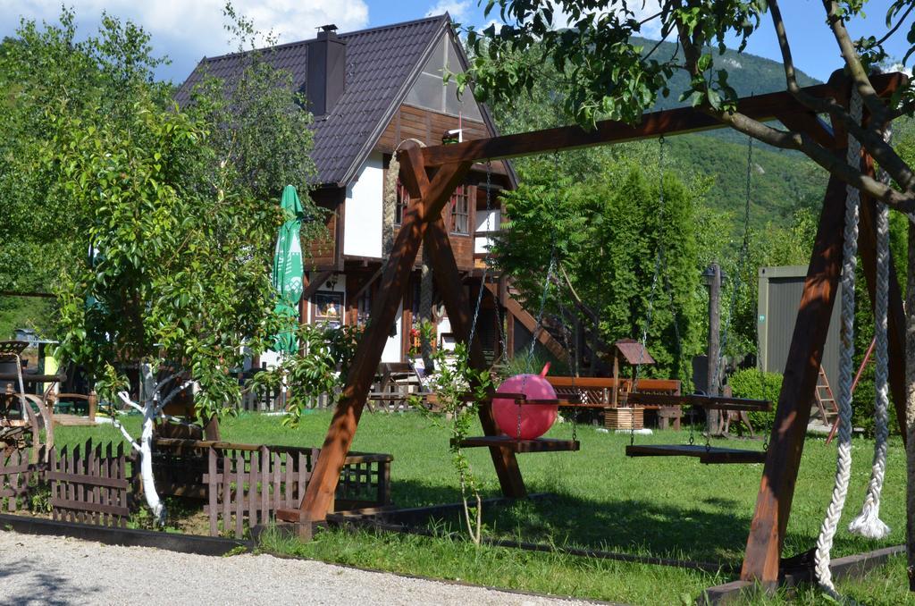 Rooms And Apartments Neron Bihac Lohovo Екстериор снимка