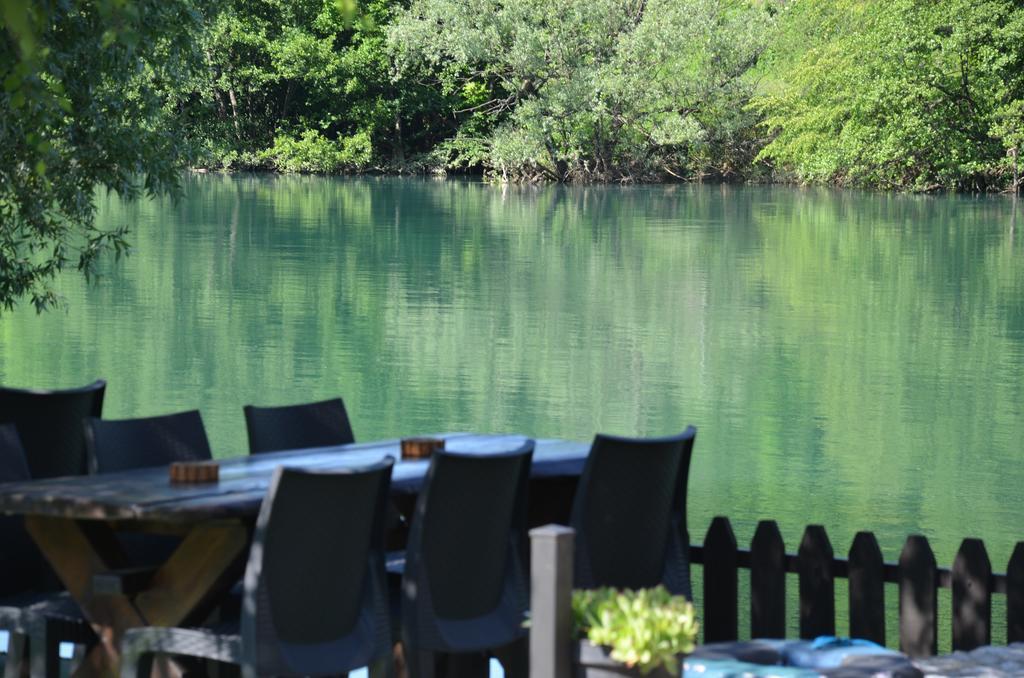 Rooms And Apartments Neron Bihac Lohovo Екстериор снимка